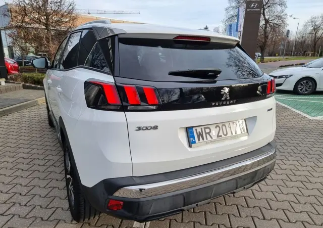 PEUGEOT 3008 1.2 PureTech Allure S&S EAT6