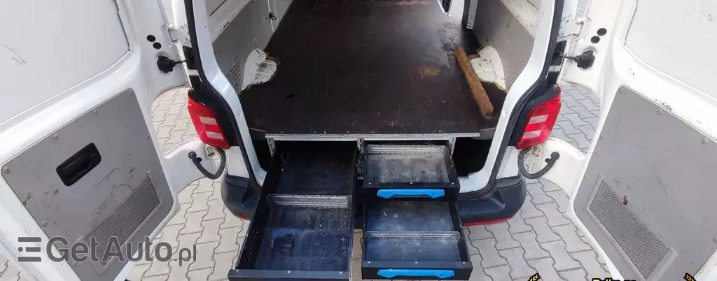 VOLKSWAGEN TRANSPORTER 