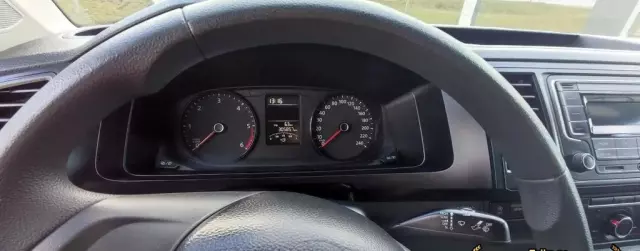 VOLKSWAGEN TRANSPORTER 