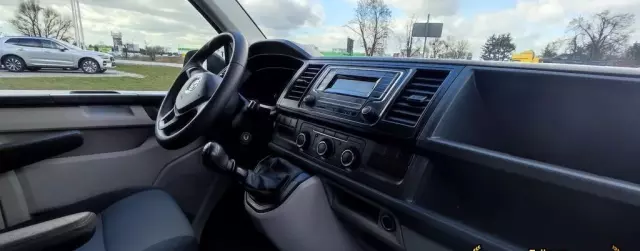 VOLKSWAGEN TRANSPORTER 