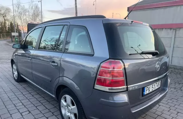 OPEL Zafira 
