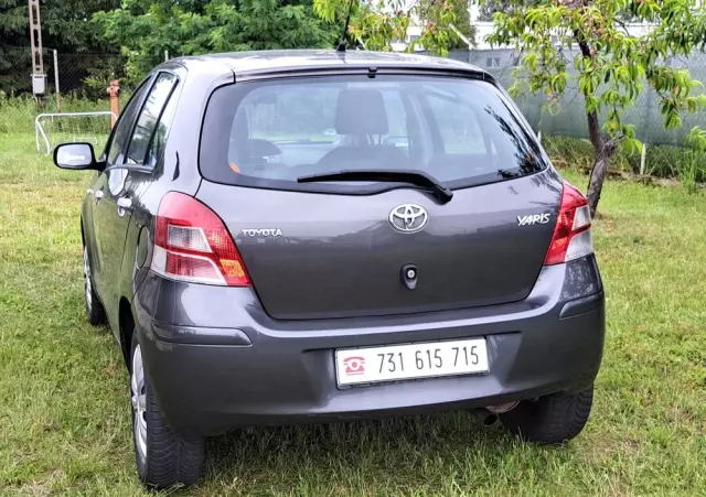 TOYOTA Yaris 
