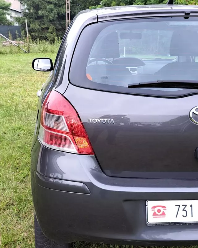 TOYOTA Yaris 