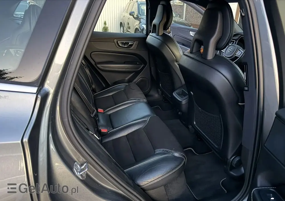 VOLVO XC 60 D5 SCR AWD R-Design