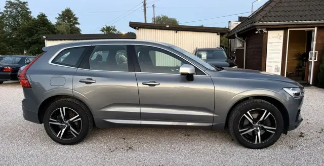 VOLVO XC 60 D5 SCR AWD R-Design