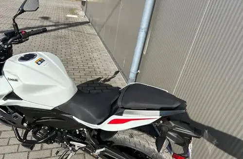 KAWASAKI Z 400 