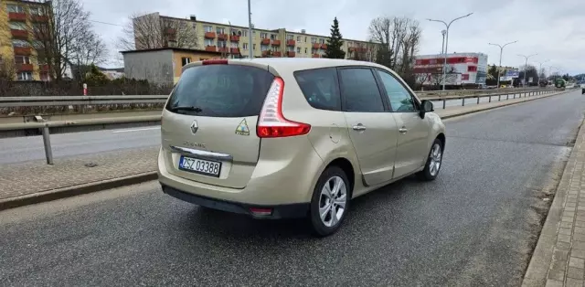 RENAULT Grand Scenic 