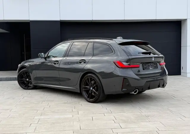 BMW Seria 3 320d xDrive M Sport Shadow