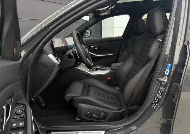 BMW Seria 3 320d xDrive M Sport Shadow