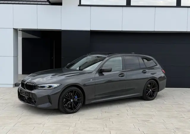 BMW Seria 3 320d xDrive M Sport Shadow