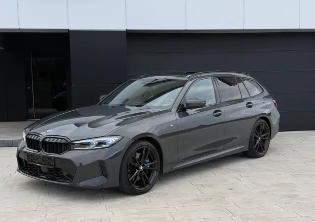 BMW Seria 3 320d xDrive M Sport Shadow