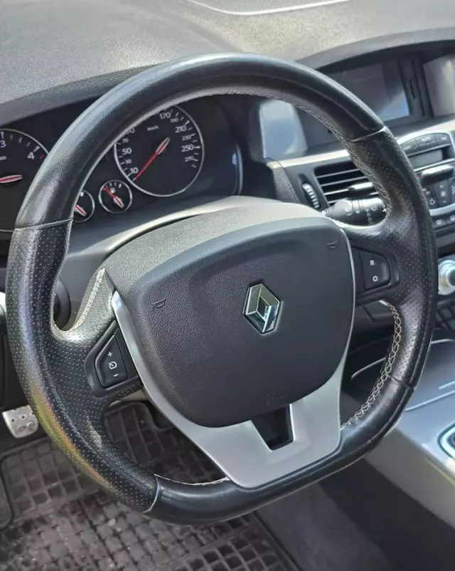 RENAULT Laguna DCi 110 FAP Limited