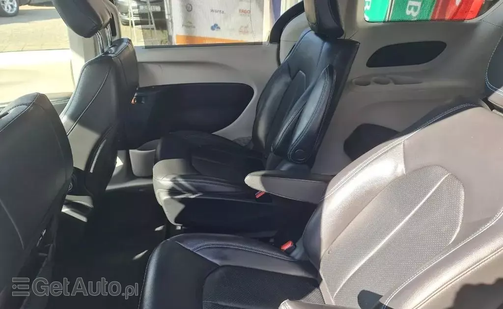 CHRYSLER Pacifica 3.6 V6 (264 KM) Hybrid CVT