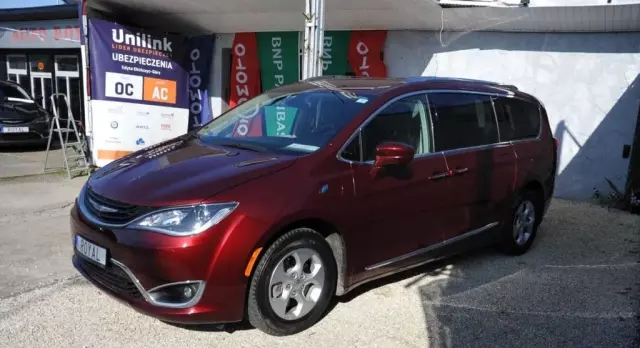 CHRYSLER Pacifica 3.6 V6 (264 KM) Hybrid CVT