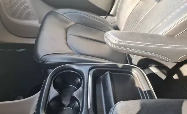 CHRYSLER Pacifica 3.6 V6 (264 KM) Hybrid CVT