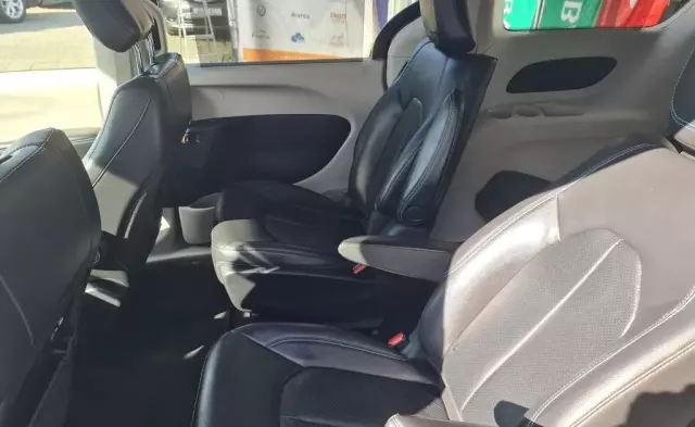 CHRYSLER Pacifica 3.6 V6 (264 KM) Hybrid CVT