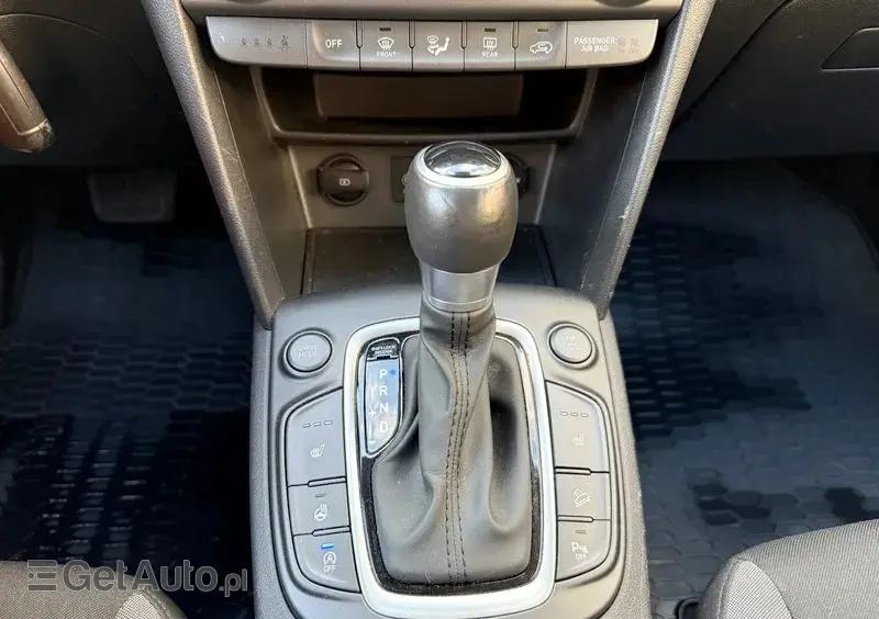 HYUNDAI Kona 1.6 CRDi Premium 4WD DCT