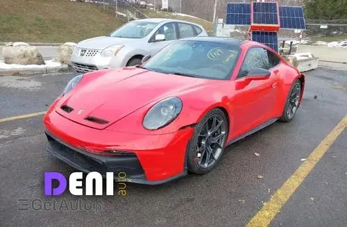 PORSCHE 911 Carrera 