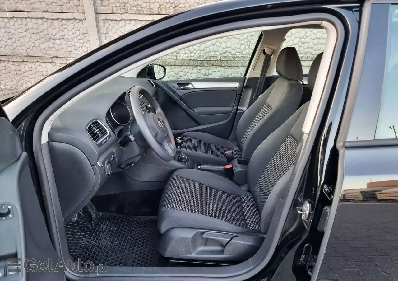 VOLKSWAGEN Golf VI 1.4 Comfortline