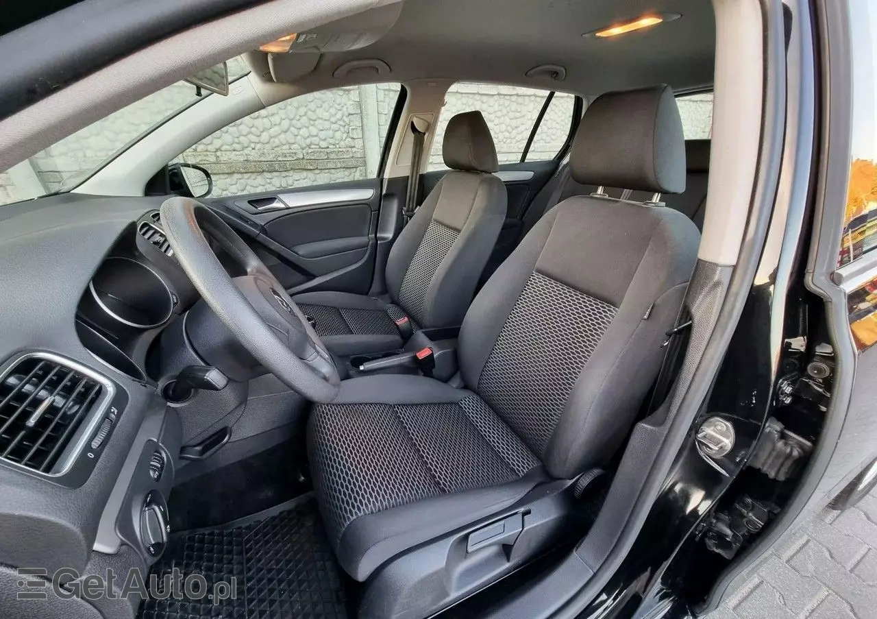 VOLKSWAGEN Golf VI 1.4 Comfortline