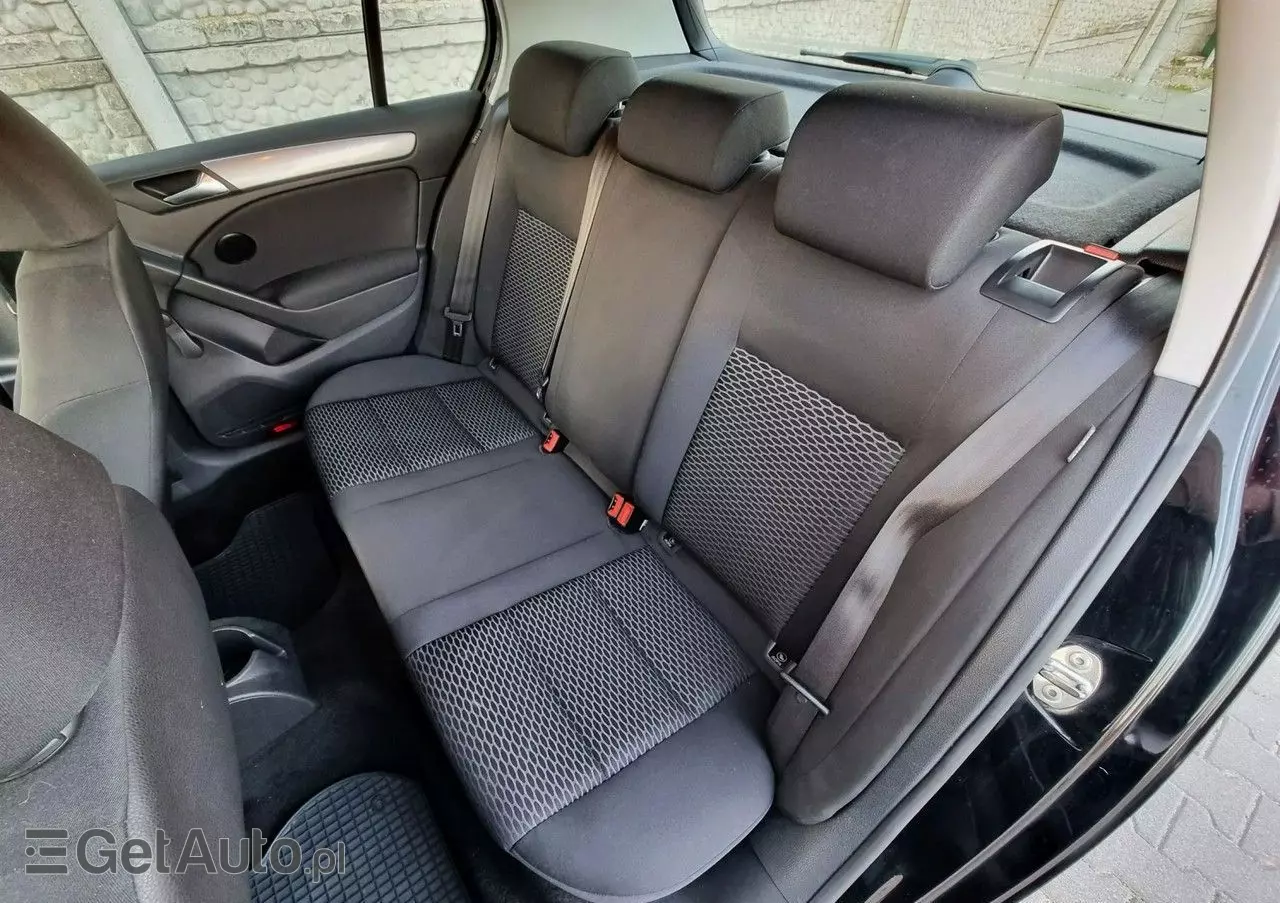 VOLKSWAGEN Golf VI 1.4 Comfortline