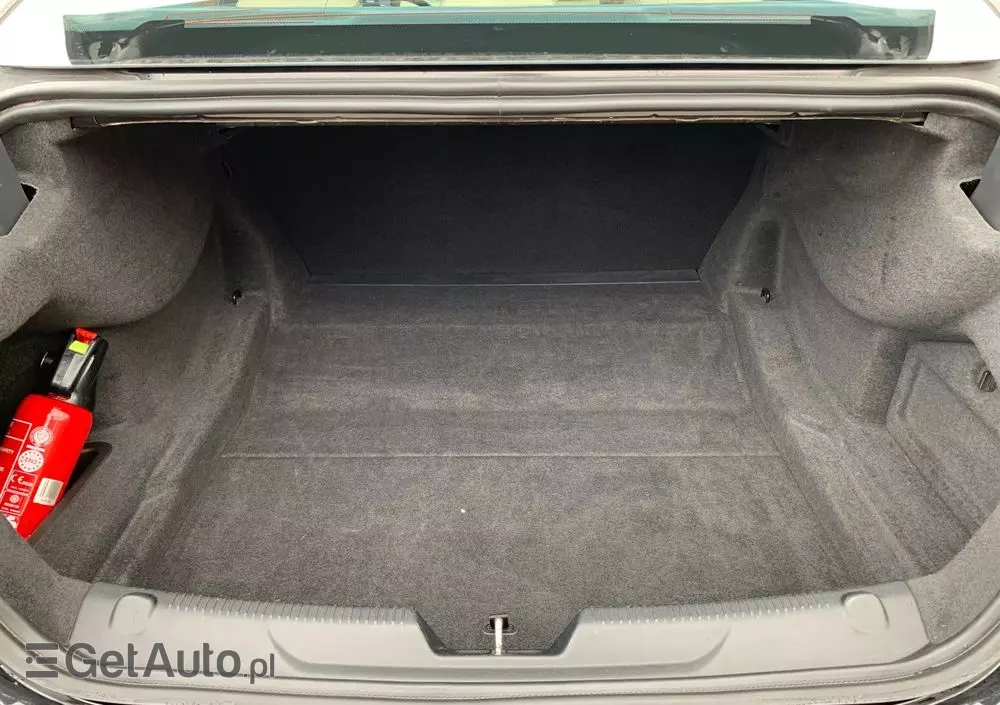 JAGUAR XE 2.0 D Prestige