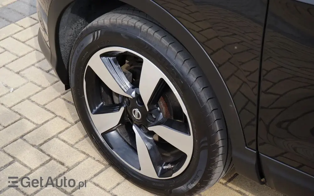 NISSAN Qashqai 1.6 DIG-T 360