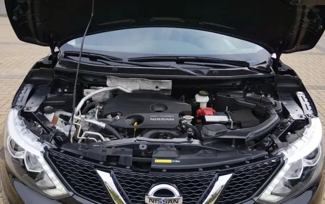 NISSAN Qashqai 1.6 DIG-T 360