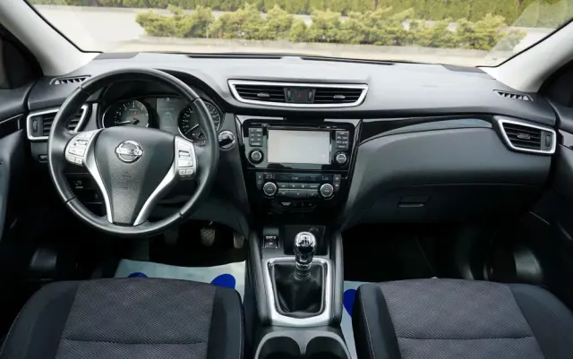 NISSAN Qashqai 1.6 DIG-T 360