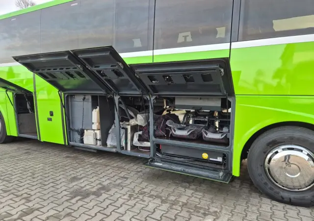 TEMSA HD 13 / SPROWADZONA / 59 MIEJSC / WINDA / WC / AUTOMAT 