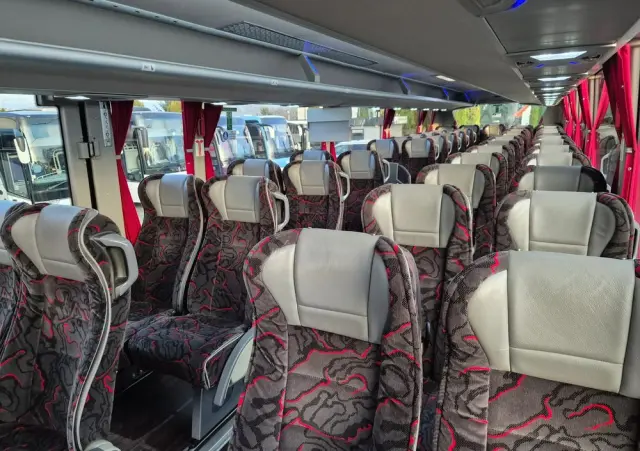 TEMSA HD 13 / SPROWADZONA / 59 MIEJSC / WINDA / WC / AUTOMAT 