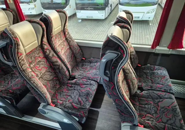 TEMSA HD 13 / SPROWADZONA / 59 MIEJSC / WINDA / WC / AUTOMAT 