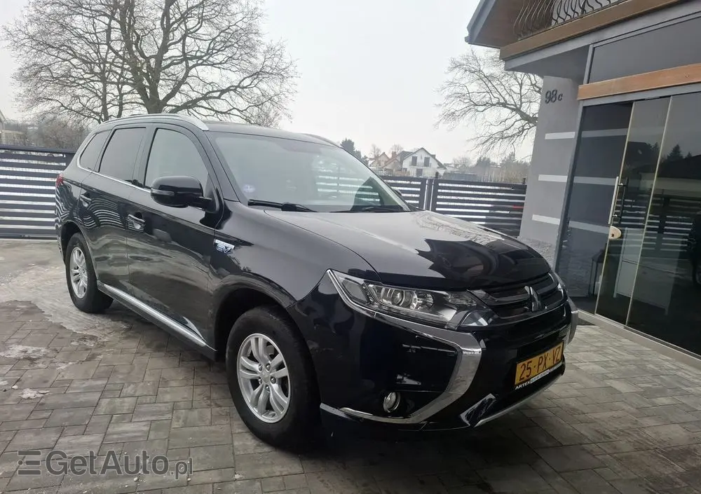 MITSUBISHI Outlander 2.0 4WD