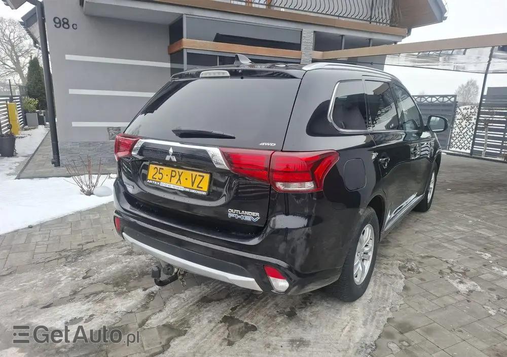 MITSUBISHI Outlander 2.0 4WD