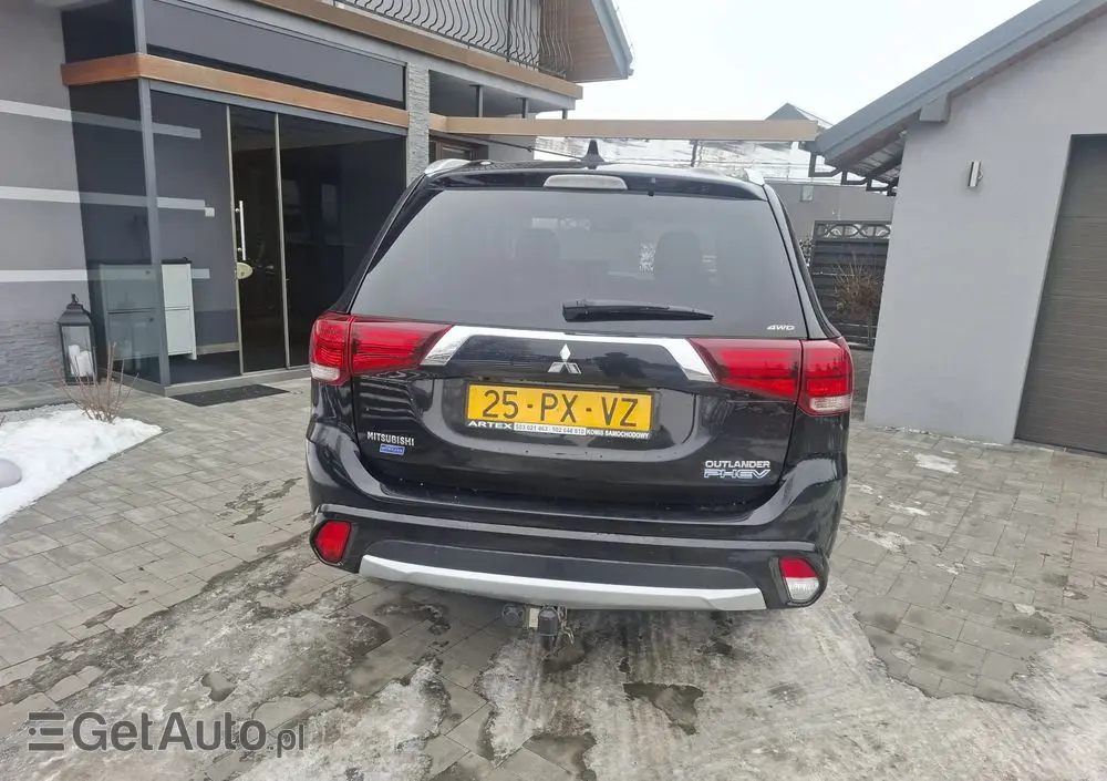 MITSUBISHI Outlander 2.0 4WD