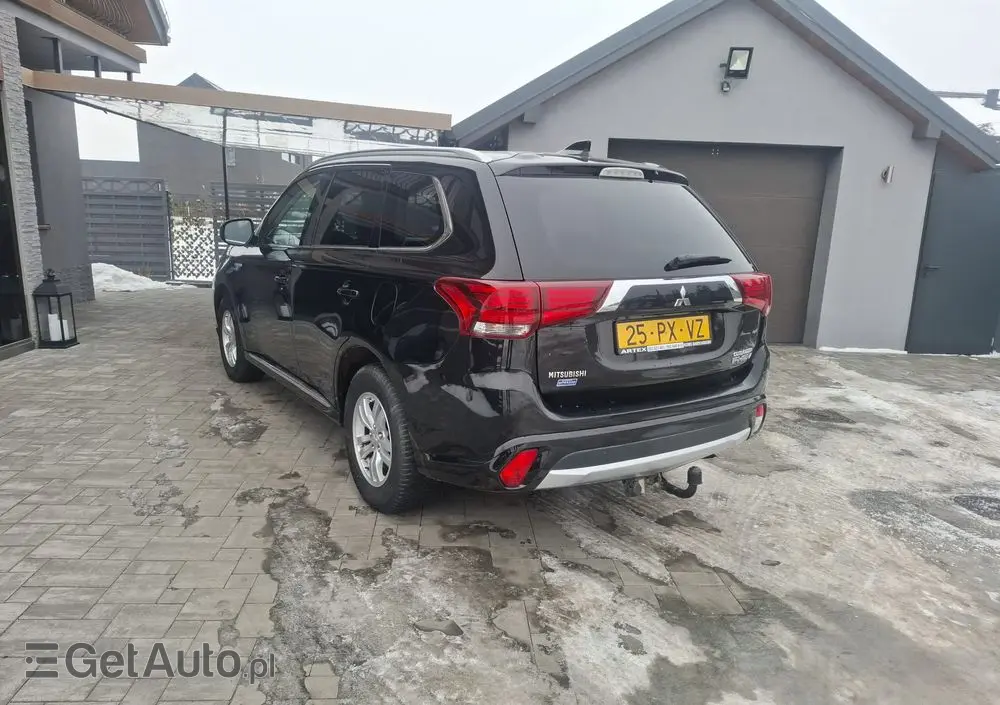 MITSUBISHI Outlander 2.0 4WD