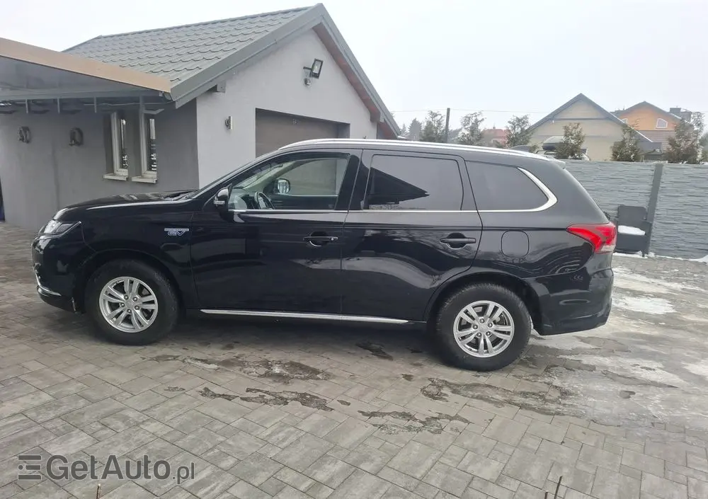 MITSUBISHI Outlander 2.0 4WD