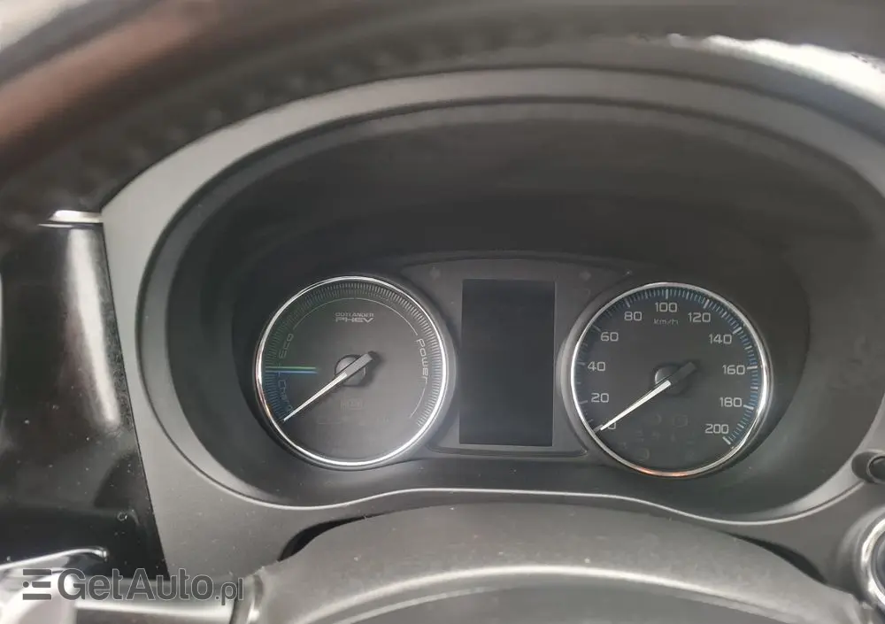 MITSUBISHI Outlander 2.0 4WD