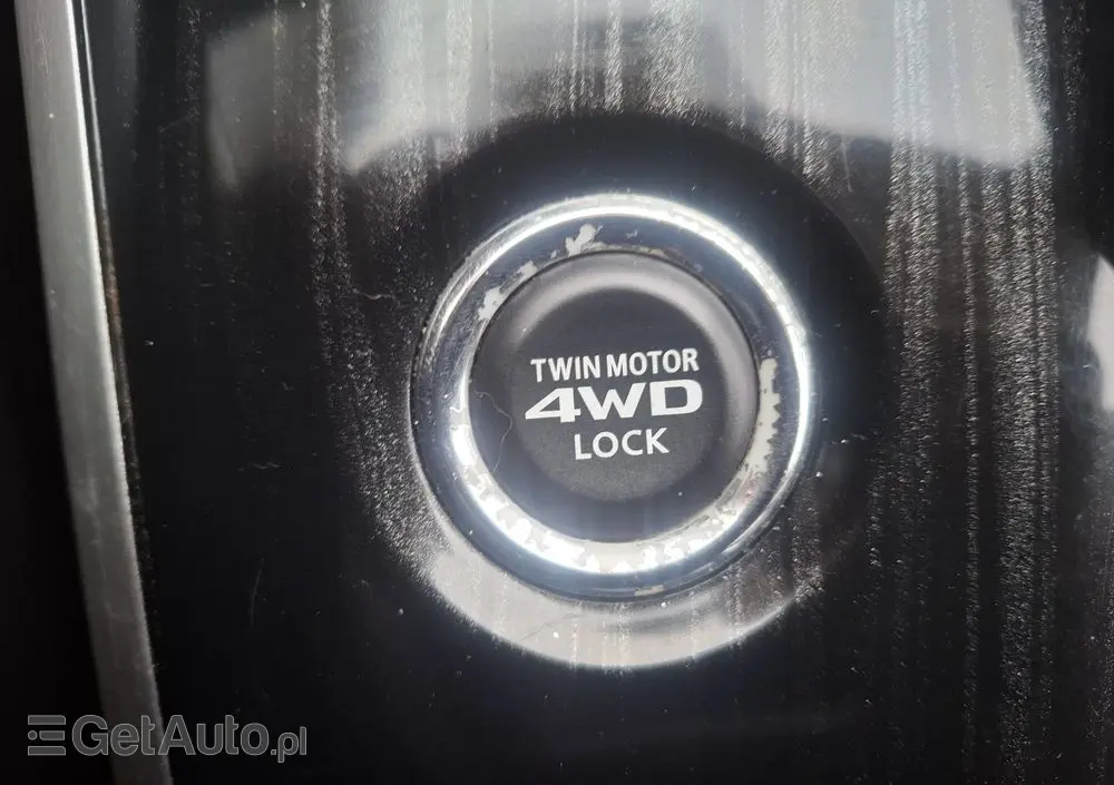 MITSUBISHI Outlander 2.0 4WD