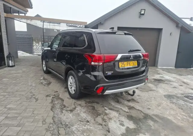 MITSUBISHI Outlander 2.0 4WD