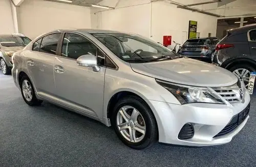 TOYOTA Avensis 