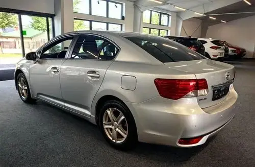 TOYOTA Avensis 