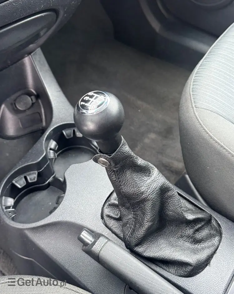 KIA Sportage 2.0 2WD Cup