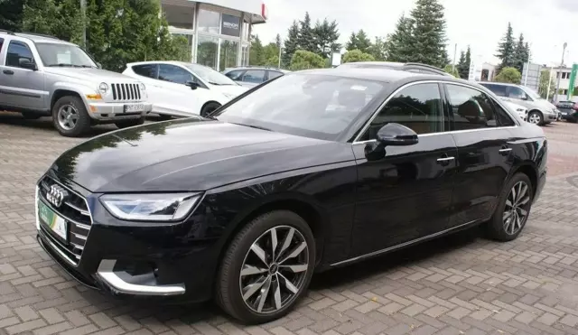AUDI A4 