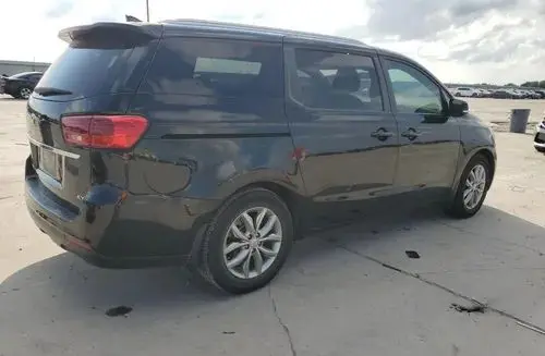 KIA Sedona 