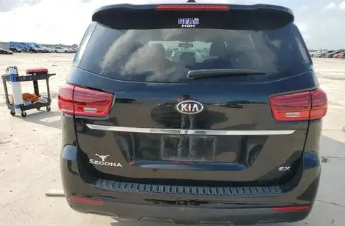 KIA Sedona 