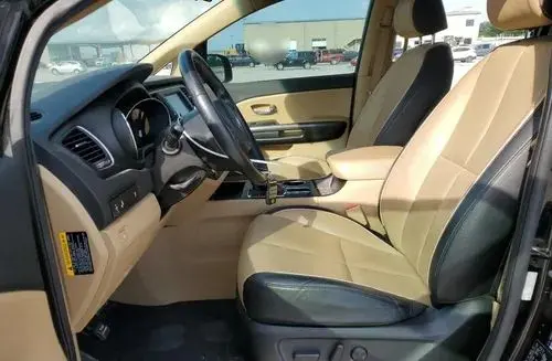 KIA Sedona 