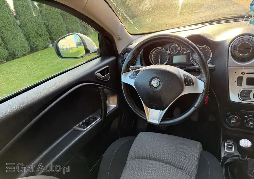 ALFA ROMEO Mito 