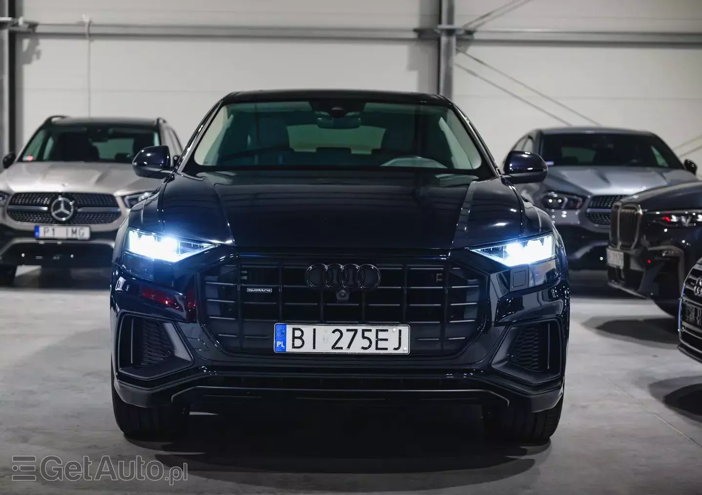 AUDI Q8 