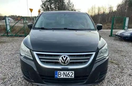 VOLKSWAGEN Routan 